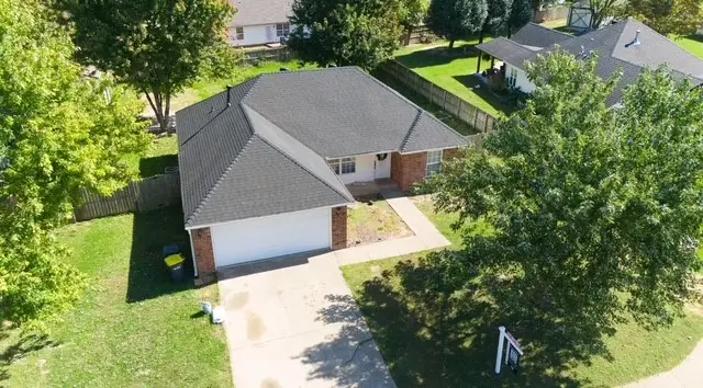 809 Emerald Street, Lowell, AR 72745 - Image #2