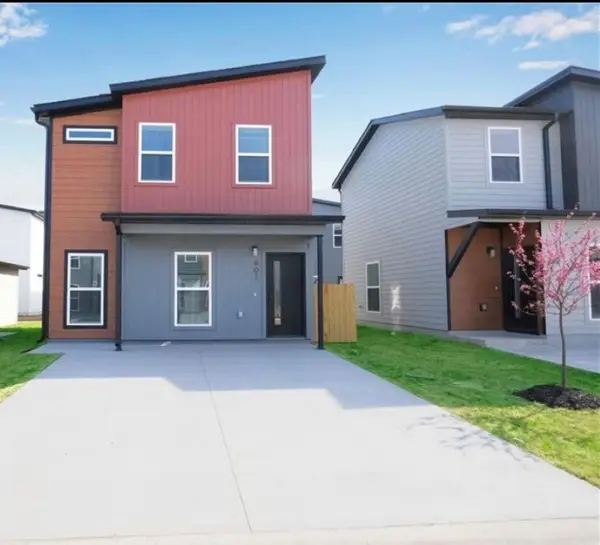 901 Tennessee Avenue, Bentonville, AR 72713