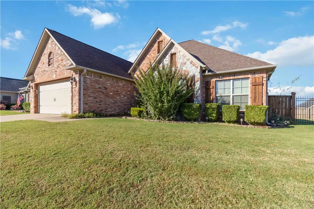 3812 N 2nd Place, Rogers, AR 72756 - Image #1