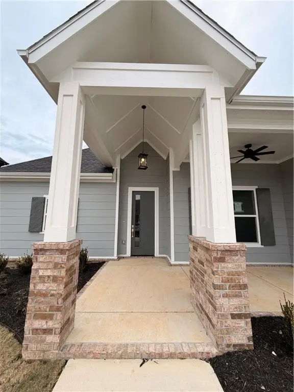 2726 Amaris Avenue, Lowell, AR 72745 - Image #2