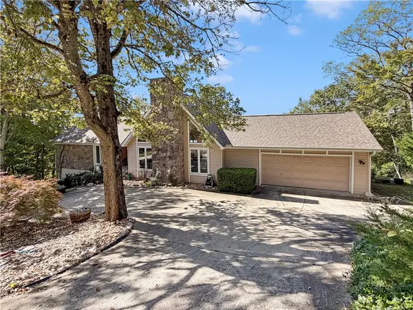 297 Holiday Island Drive, Holiday Island, AR 72631