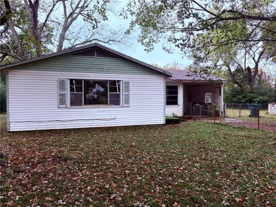 1523 Roberts Road, Fayetteville, AR 72701 - Image #3