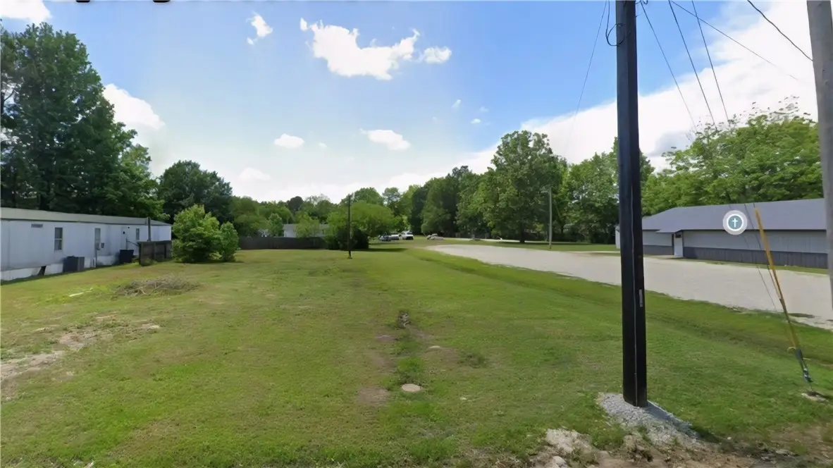 410 N 14th Avenue, Paragould, AR 72450 - #1