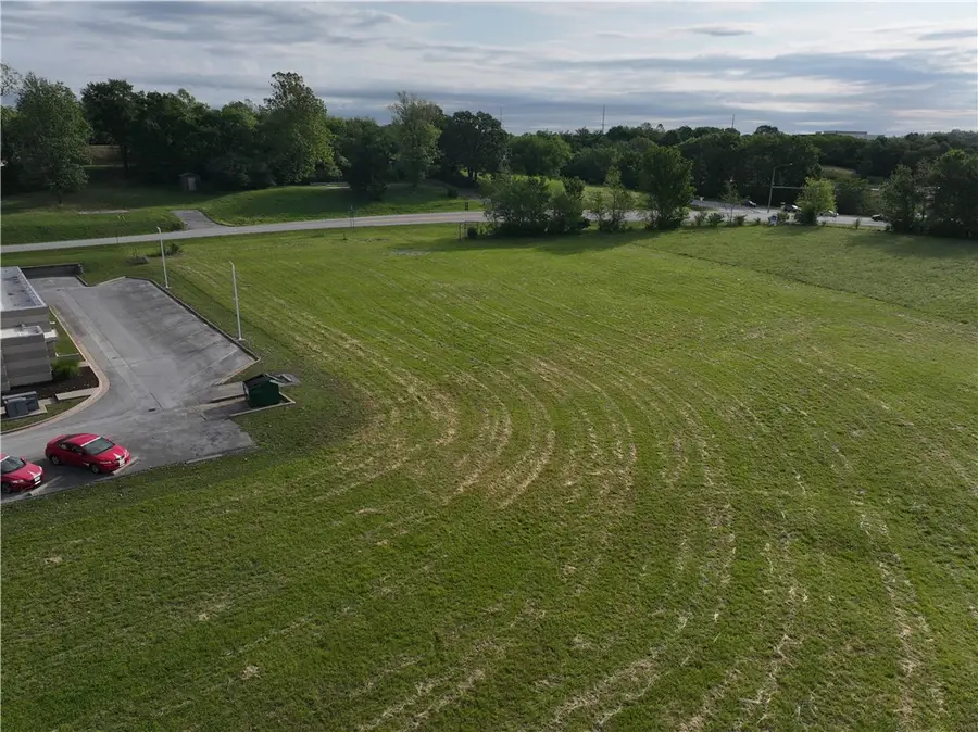 5201 Willow Creek Drive, Springdale, AR 72762 - Image #2