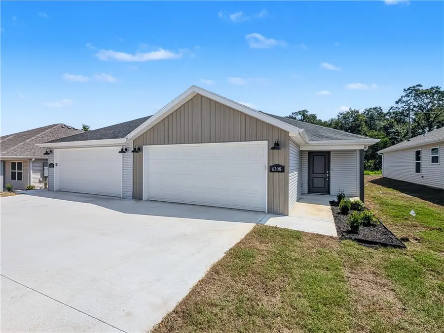 315 & 317 NW 65th Avenue, Bentonville, AR 72713 - Image #2