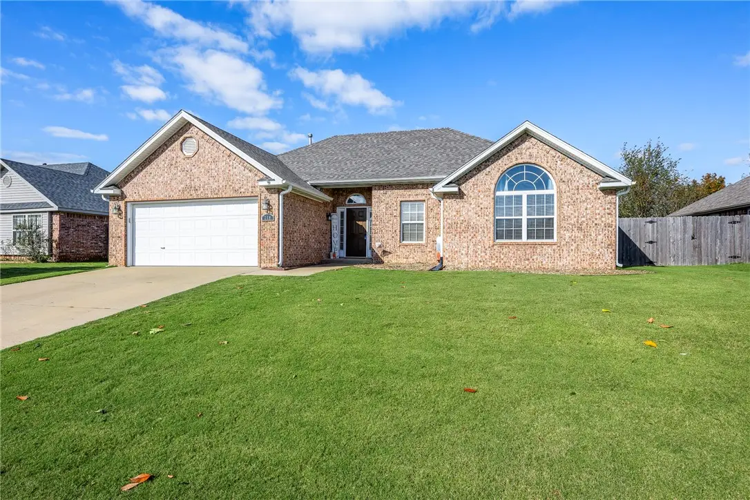 258 W Colorado Avenue, Springdale, AR 72764 - #1