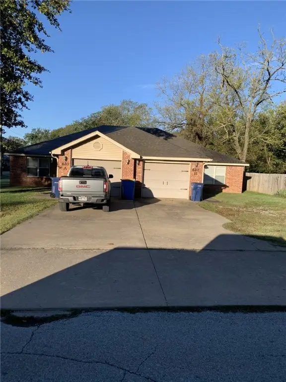 620 S Elm Street, Siloam Springs, AR 72761