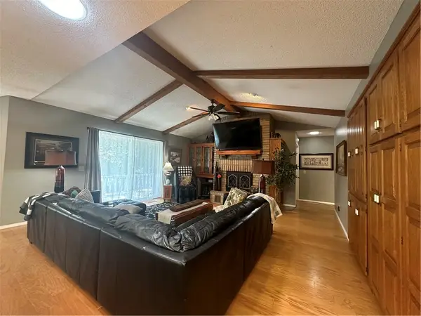 8 Elizabeth Drive, Bella Vista, AR 72715