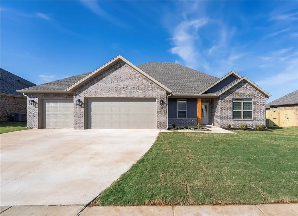 87 N Banner Avenue, Farmington, AR 72730 - Image #1