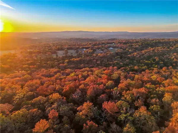 3 E 1000 Road, Muldrow, OK 74948