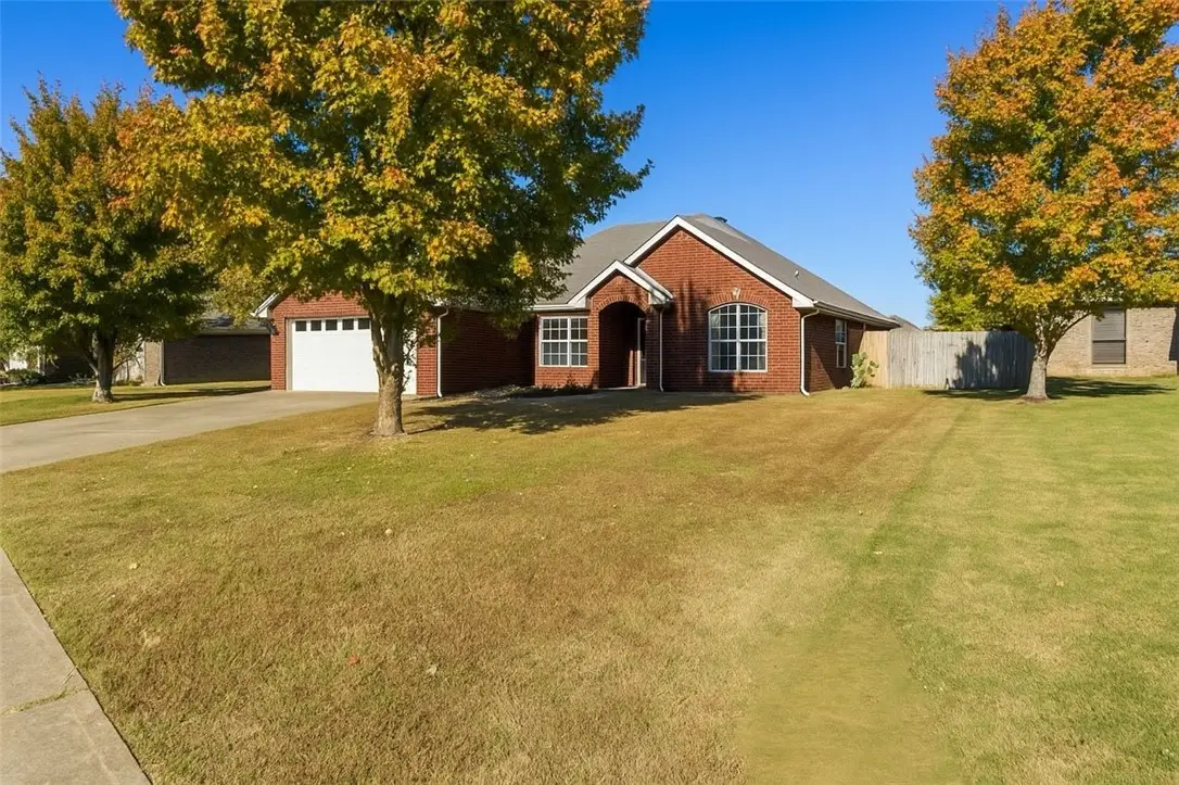 806 Grant Avenue, Prairie Grove, AR 72753 - Image #1