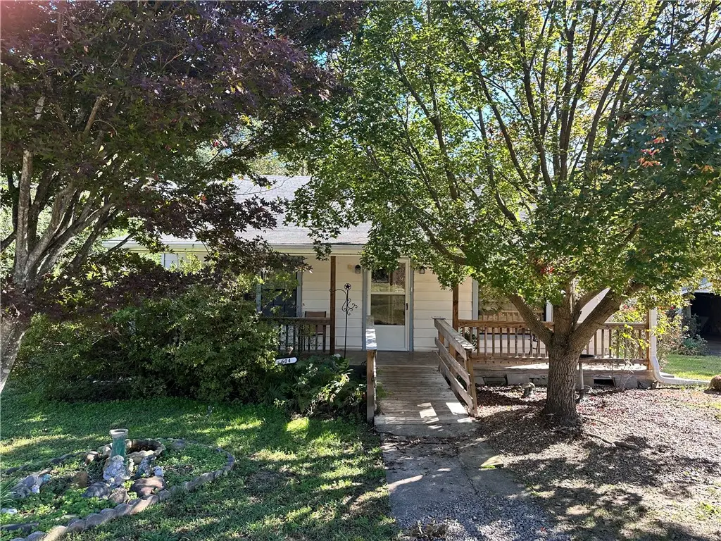 604 N Montgomery Street, Clarksville, AR 72830 - Image #1