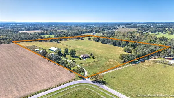 15701 Vaughn Road, Decatur, AR 72722