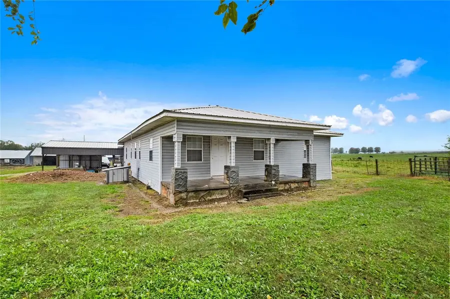 15165 Peterson Road, Gentry, AR 72734 - Image #3