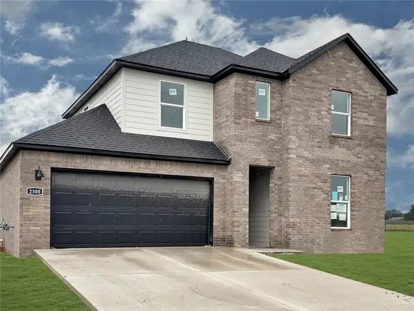 2300 Longfellow Drive, Bentonville, AR 72713