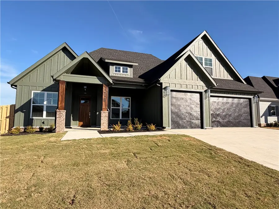 2710 Amaris Avenue, Lowell, AR 72745 - Image #2