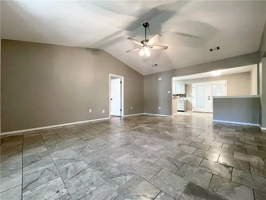 617 S Greenwich Avenue, Russellville, AR 72801 - Image #3