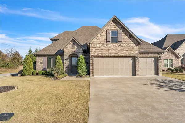6201 49th Street, Rogers, AR 72758