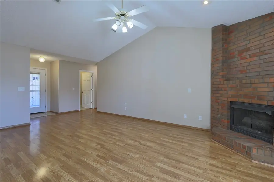 1325 N Genoa Avenue, Fayetteville, AR 72704 - Image #3