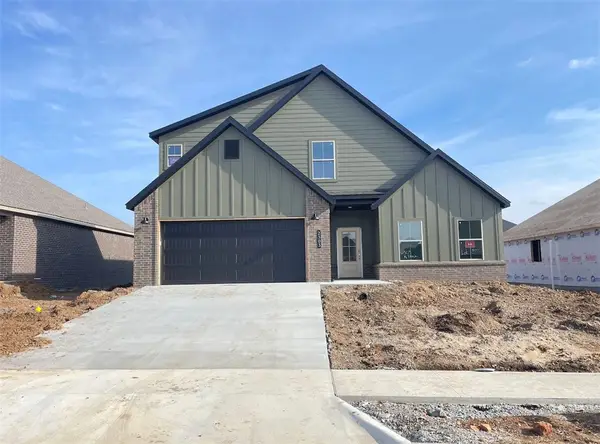 2303 N Presley Street, Siloam Springs, AR 72761