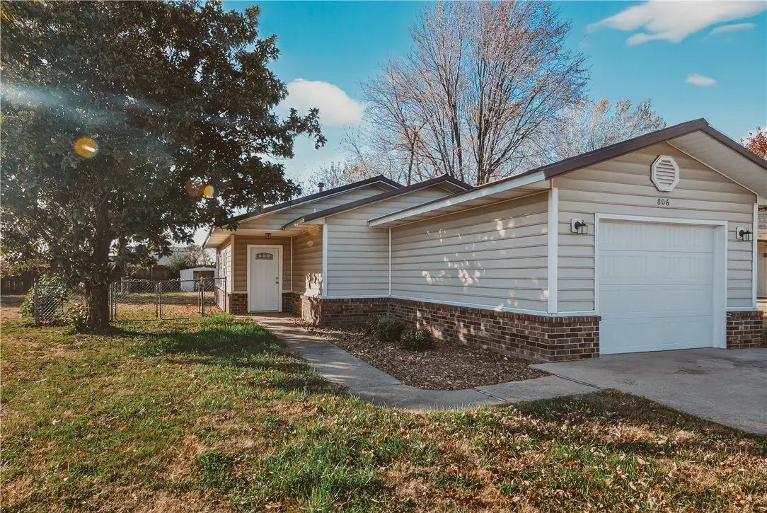 806 SW Tater Black Road, Bentonville, AR 72712 - Image #1