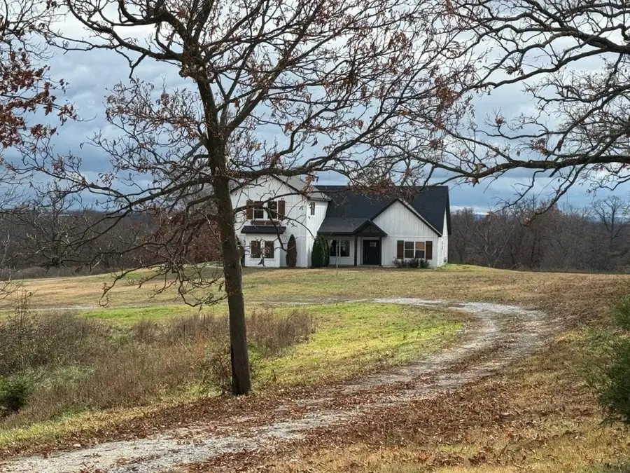 18783 Old Springtown Road, Gentry, AR 72734 - Image #2