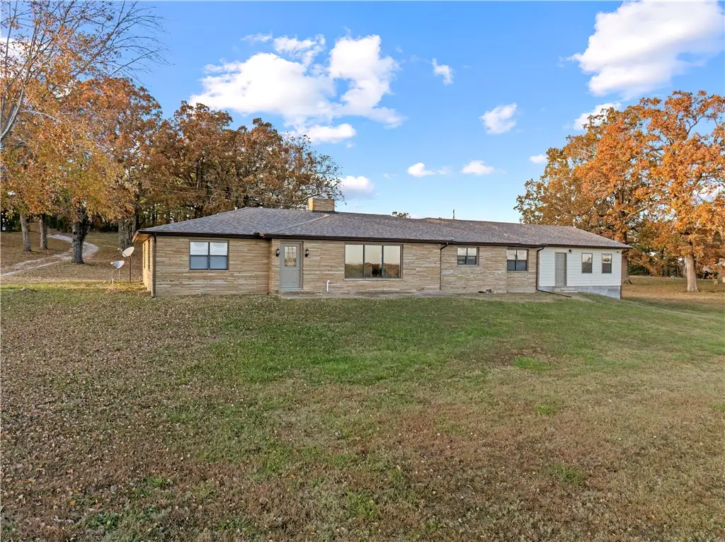 843a Black Ranch Road, Lead Hill, AR 72644 - Image #1