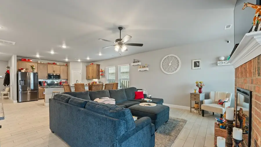 2120 Periwinkle Place, Centerton, AR 72719 - Image #2