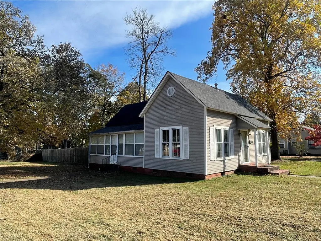 620 N Miller Street, Clarksville, AR 72830 - Image #1