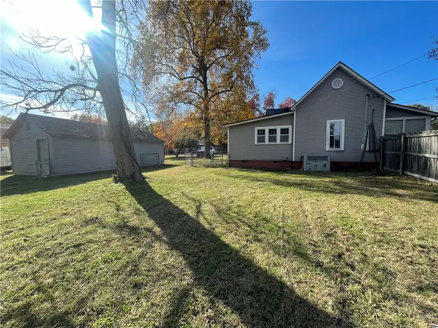 620 N Miller Street, Clarksville, AR 72830 - Image #2