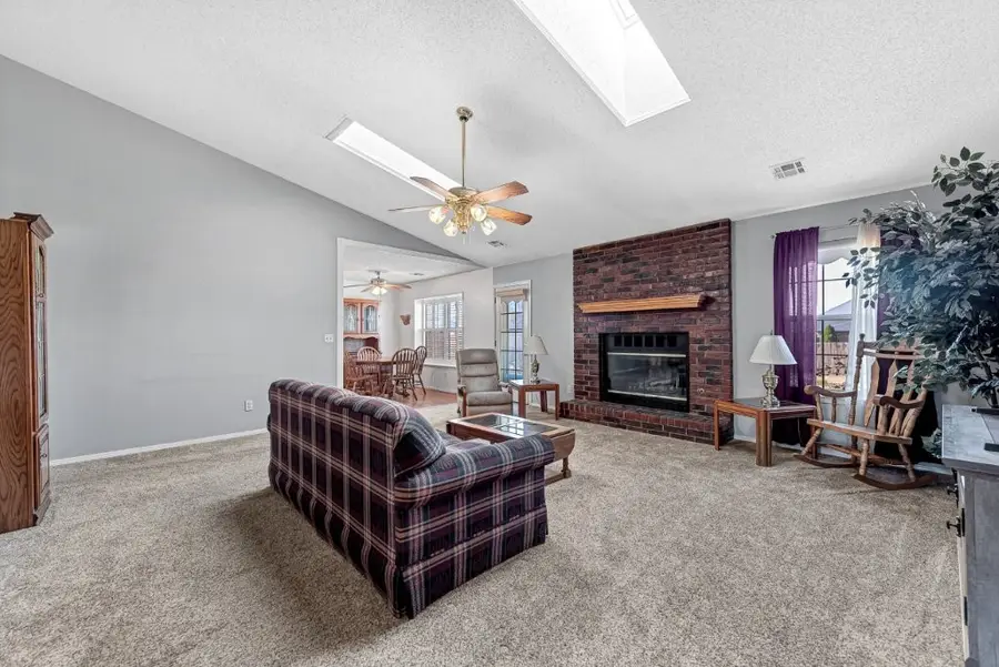 1204 N Cardinal Drive, Rogers, AR 72756 - Image #3