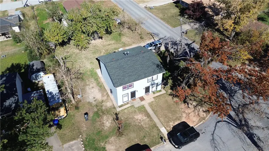 2001 & 2003 W Sycamore Street, Rogers, AR 72758 - #2