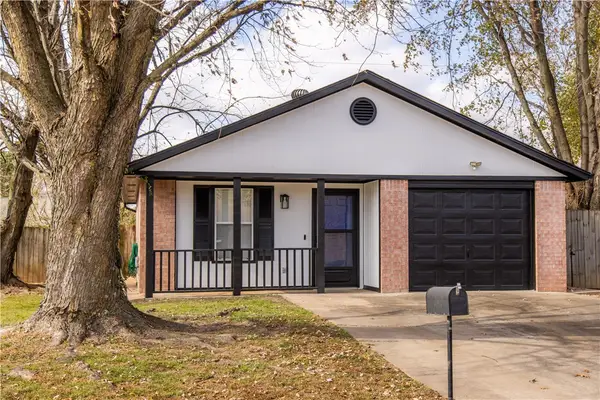 303 Southland Street, Centerton, AR 72719