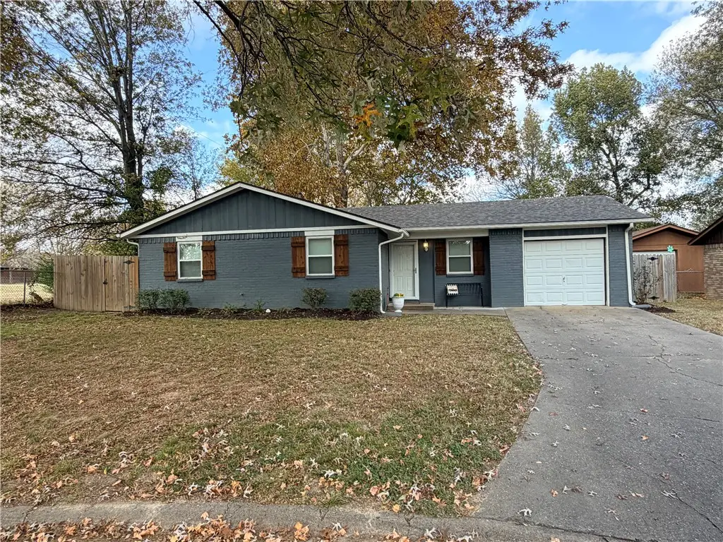 1021 Granite Street, Siloam Springs, AR 72761 - Image #1