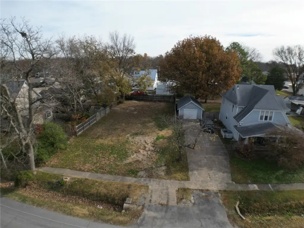 707 Wright Street, Siloam Springs, AR 72761 - Image #1