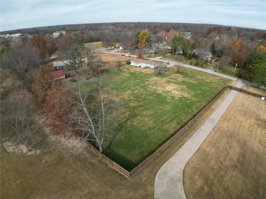 1118 Garland Street, Siloam Springs, AR 72761 - Image #1