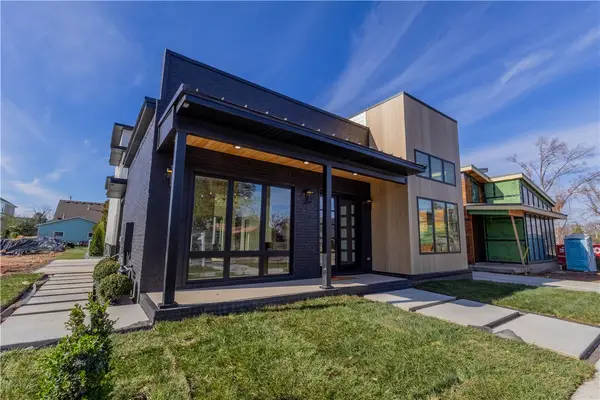 212 Sw Glover Street, Bentonville, AR 72712