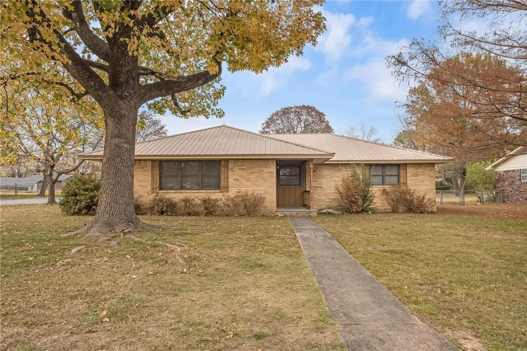 204 W Edmondson Avenue, Springdale, AR 72764 - #1