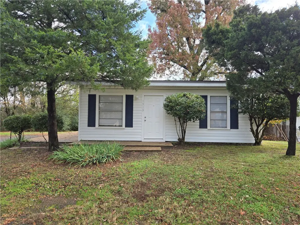1319 S Houston Avenue, Russellville, AR 72801 - Image #1