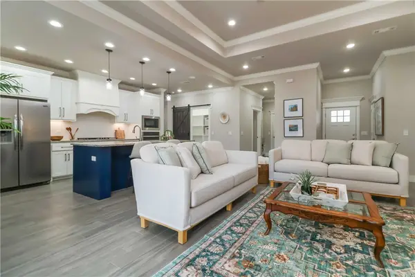 2002 Riverstone Drive, Fayetteville, AR 72701