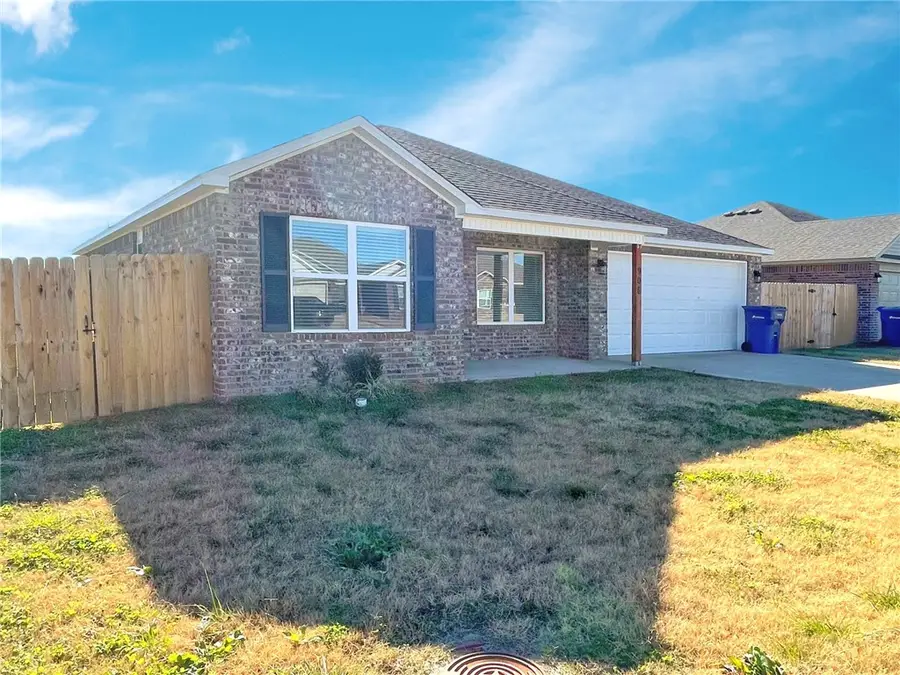 906 W Aiden Drive, Siloam Springs, AR 72761 - Image #2