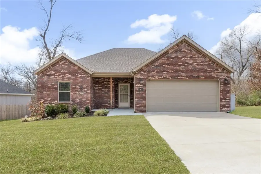 8 Lockhart Place, Bella Vista, AR 72715 - Image #2