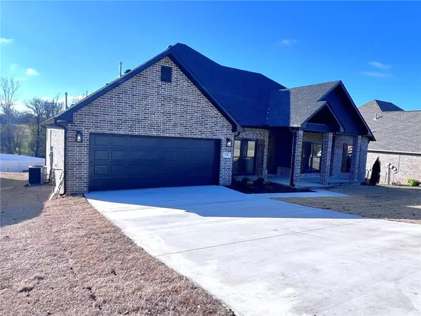 736 Powerhorn Circle, Van Buren, AR 72956
