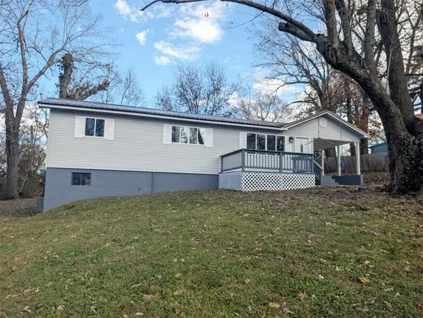 901 S Ash Street, Harrison, AR 72601