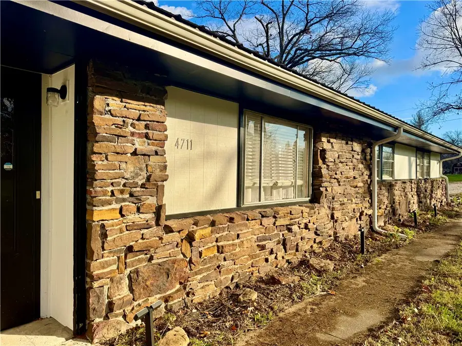 4711 Rocky Ridge Trail, Rogers, AR 72756 - Image #3