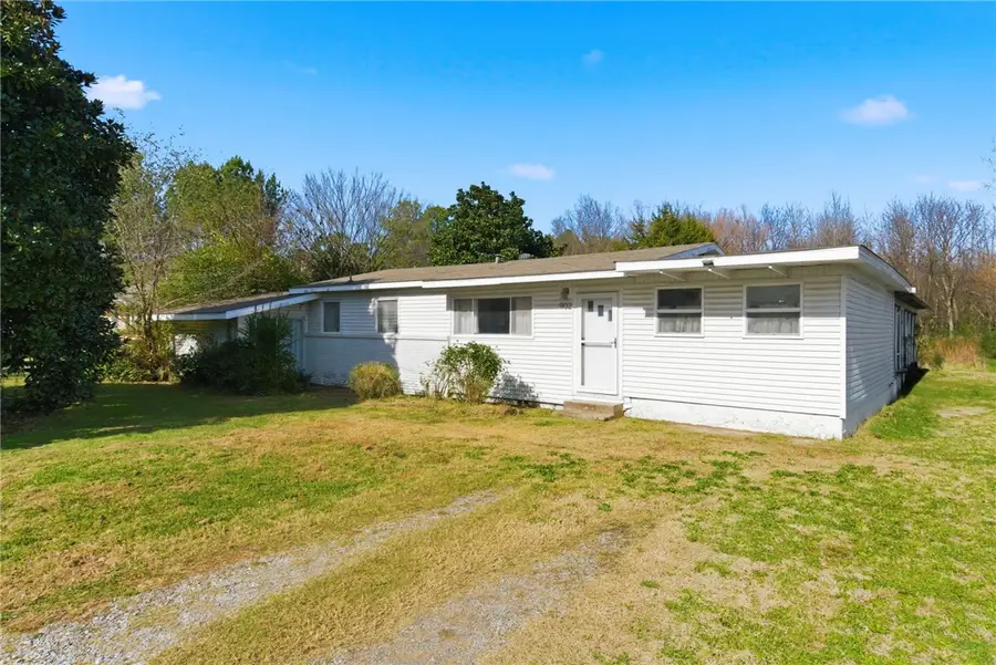 902 W 12th Street, Fayetteville, AR 72701 - Image #2