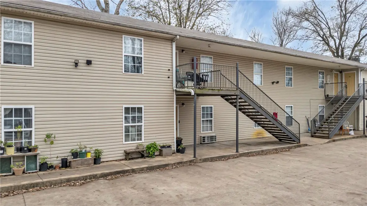 404 & 405 W Sisters Avenue, Springdale, AR 72764 - #1