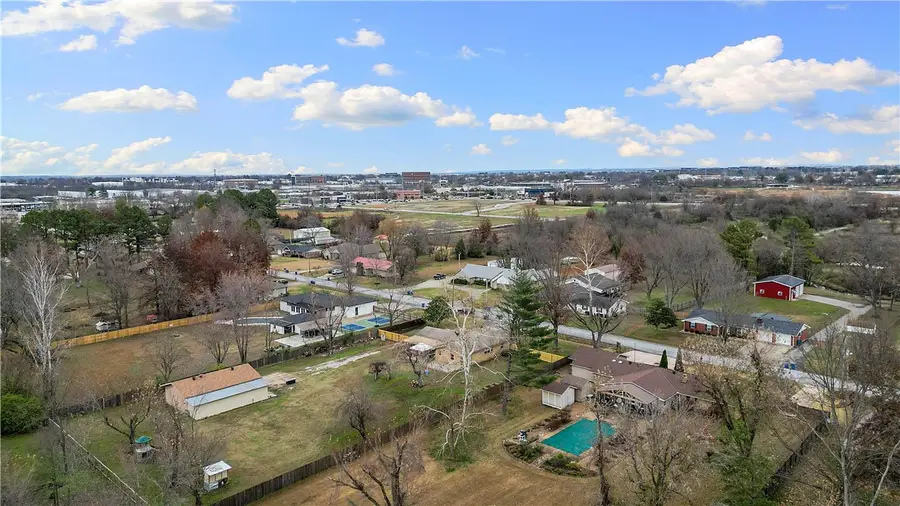 1710 Mayflower Road, Bentonville, AR 72713 - Image #2