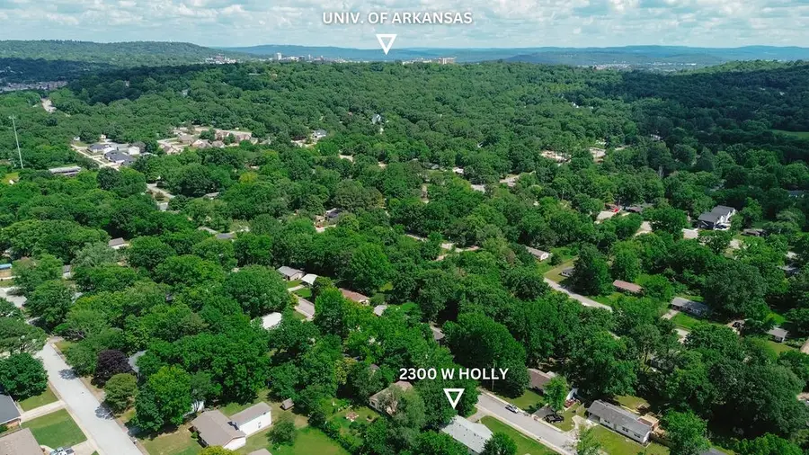 2300 W Holly Street, Fayetteville, AR 72703 - Image #2