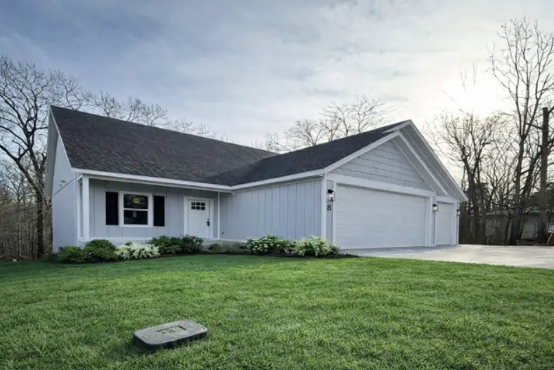 8 Brentwood Drive, Bella Vista, AR 72715 - Image #1